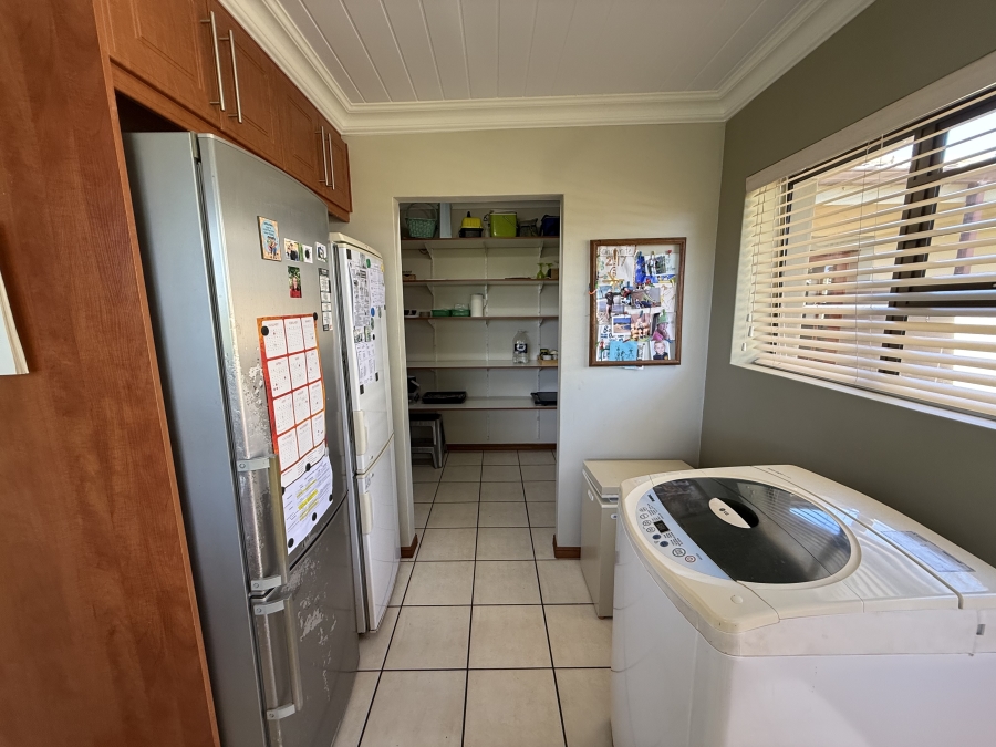 4 Bedroom Property for Sale in Monte Christo Western Cape
